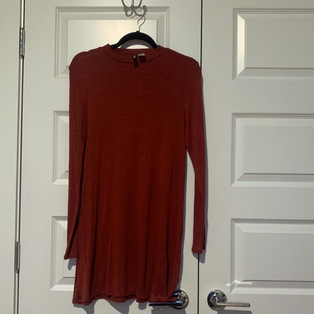 H&M divided long sleeve dress in rust